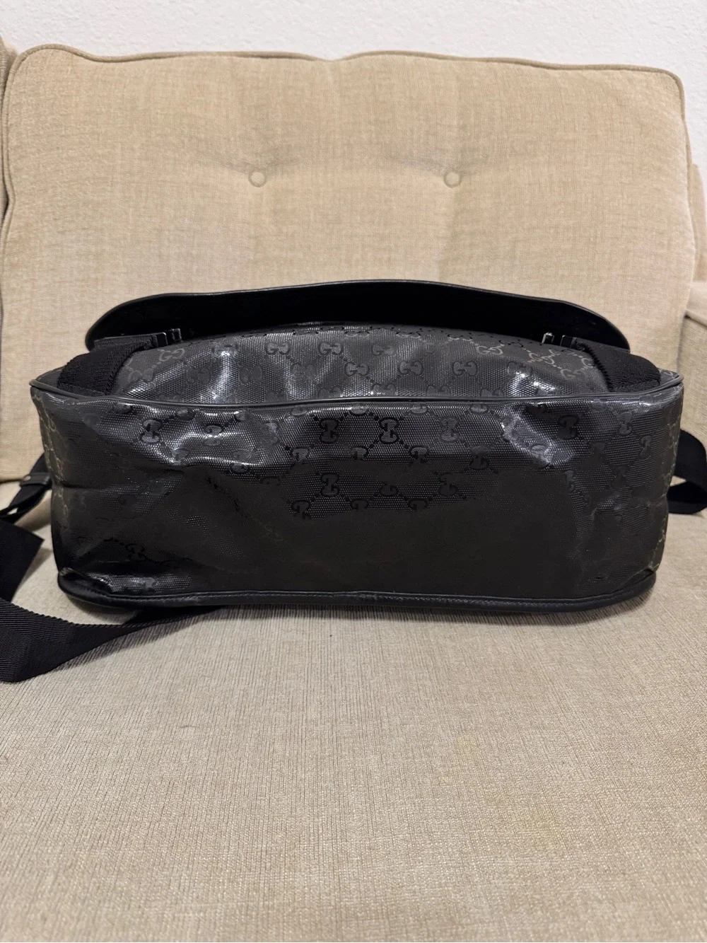Gucci Black GG Messenger Shoulder Bag